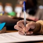 How NEET Previous Year Papers Help Aspirants Crack the Exam Easily